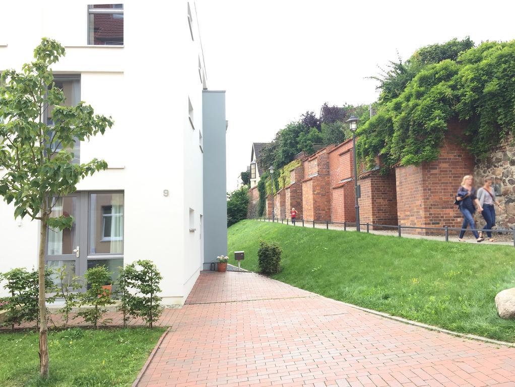 Ferienwohnung An Der Historischen Stadtmauer Rostock Rom bilde
